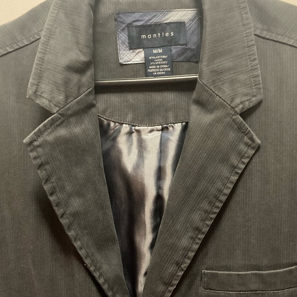 Mantles Jacket - Picture 8 of 14